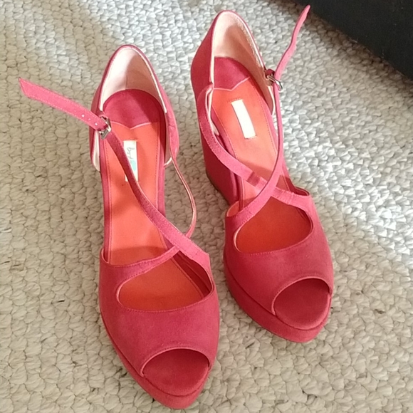Boden Suede Red/Coral Wedges 41